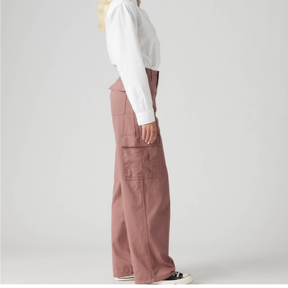 Levi’s - 94 BAGGY CARGO PANTS - 29w x 30l - Picture 2 of 7
